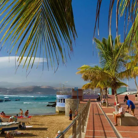 Estudio Primera Línea Playa Canteras